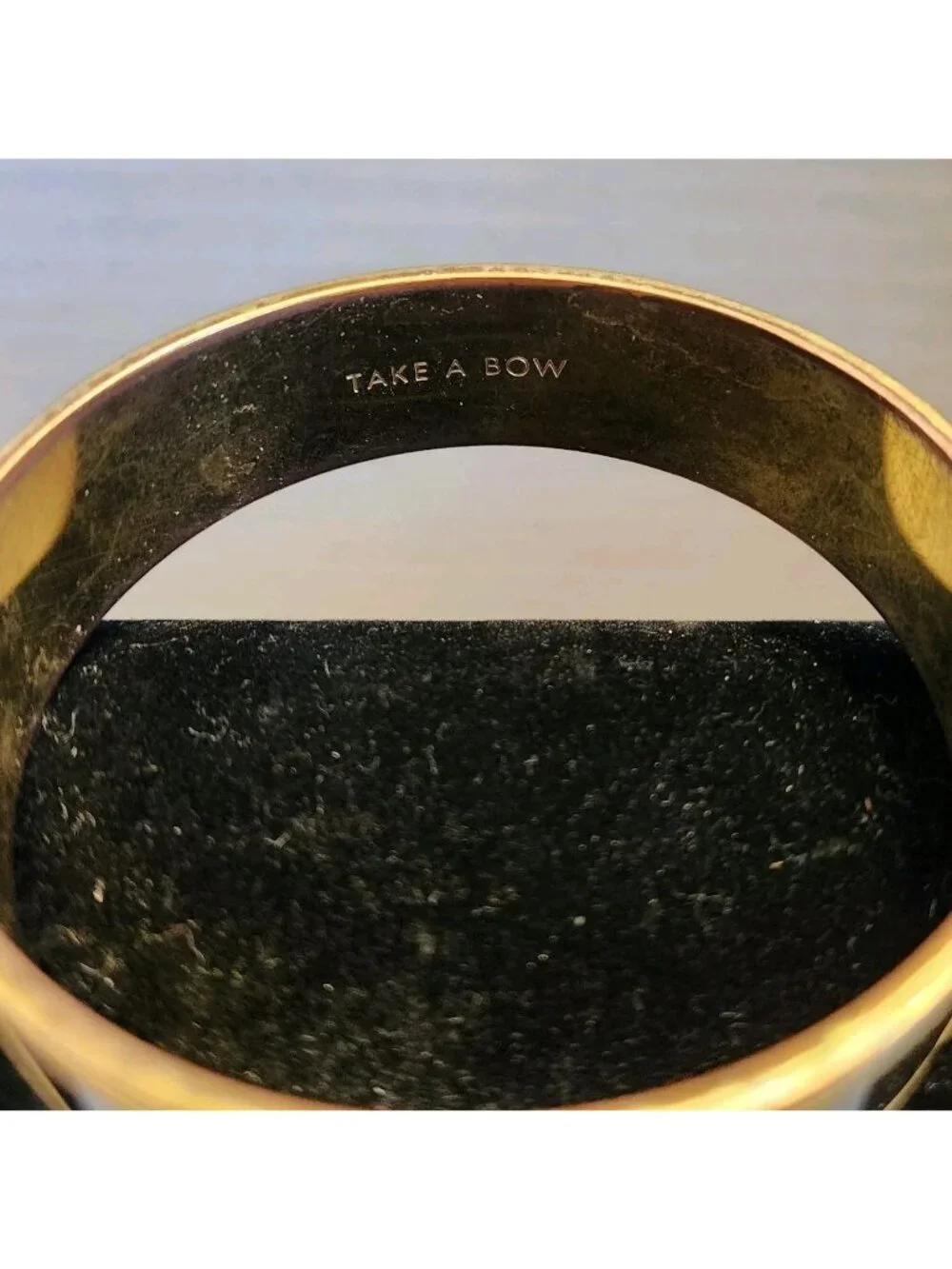 Kate Spade Take A Bow Gold Toned Bangle Bracelet With Spade READ - Picture 6 of 13